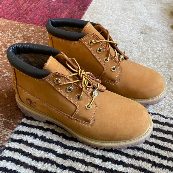 Women’s Timberland Nellie Wheat Boot - Picture 1 of 4